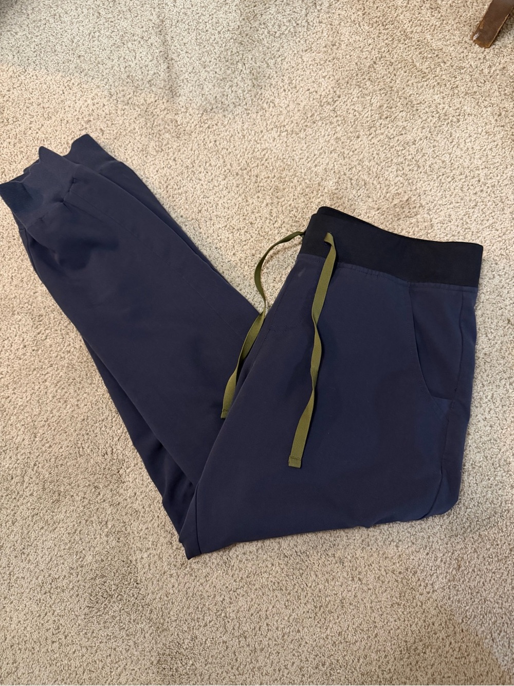 Figs QUIET NAVY Zamora Jogger Scrub Pants